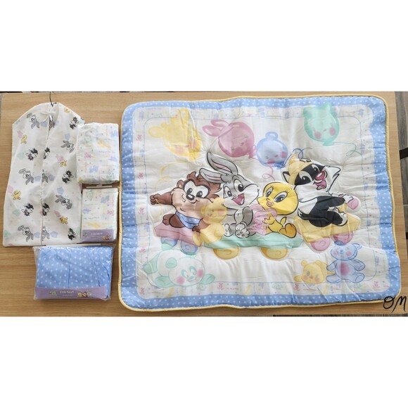 Vintage Baby Looney Tunes Day at the Zoo Baby Bedding & Diaper Stacker - Picture 1 of 8